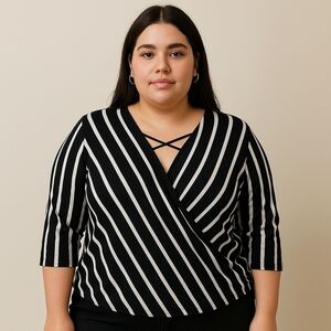 Maurices Black & White Striped Blouse – Size 24 (3) – EUC